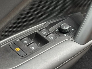 Volkswagen Tiguan Volkswagen Tiguan 1.5 eHybrid R-Line Edition Pano Keyless Matrix 360° 19'' BTW - afbeelding nr 24