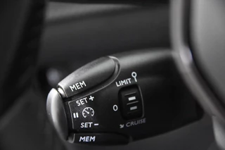 Peugeot 208 - afbeelding nr 18