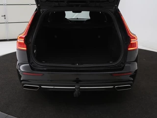 Volvo V60 Volvo V60 2.0 T8 Recharge AWD Inscription | Panoramadak | Bowers & Wilkins | Head-Up | Massage | Ventilatie | Trekhaak | 360 Camera | Leder | Carplay | Achterbankverwarming | Navigatie | PHEV - afbeelding nr 14