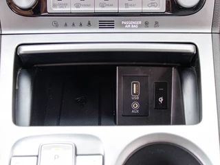 Hyundai Kona Hyundai Kona EV Premium 64 kWh | Verlaagd | Trekhaak tbv fietsendrager - afbeelding nr 38