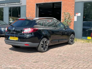 Renault Mégane Estate Renault Megane Estate 1.2 TCe Bose Navi Automaat half leer nap - afbeelding nr 2