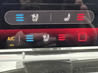 Volkswagen Passat Navigatie Panoramadak Trekhaak IQ Light Leder Elek Stoelen + Verwarming + Koeling + Massage 360 Camera Extra Getint Glas Vol Opties BTW Auto MHEV - afbeelding nr 31
