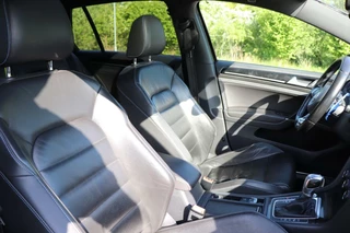 Volkswagen Golf Volkswagen Golf 1.4 TSI GTE  Leder | Panoramadak | 204pk Hybride Power | stoelverwarming adaptive cruise uitstraling! - afbeelding nr 14
