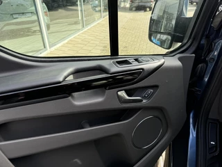 Ford Tourneo Custom Ford Tourneo Custom 320 1.0 EcoBoost L1H1 PHEV Titanium | incl. BTW en BPM | 8 persoons ! | Navigatie | Xenon - afbeelding nr 10