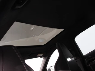 Jaguar F-PACE Jaguar F-PACE 5.0 V8 AWD SVR 551 pk Panorama dak | Meridian sound | Premium Pack | Light Pack | ACC | Leder | ADS |360 Camera - afbeelding nr 37