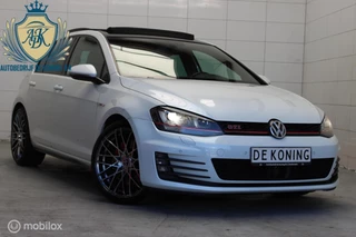 Volkswagen Golf Volkswagen Golf 2.0 TSI GTI Performance I PANO I LED - afbeelding nr 2