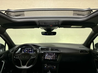 Volkswagen Tiguan Volkswagen Tiguan 1.5 TSI R-Line Black Style Pano H/K NAP - afbeelding nr 30