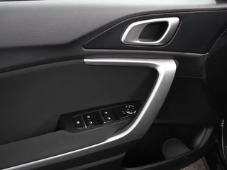Kia Ceed Sportswagon Kia Ceed Sportswagon 1.0 T-GDi ComfortLine Cruise control Climate control Stoel + stuurverwarming Achteruitrijcamera Navigatie Apple Carplay/ Android Auto - afbeelding nr 13