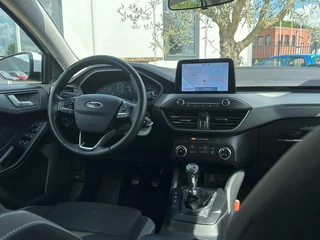 Ford Focus Ford Focus 1.0 EcoBoost Hybrid Titanium Vignale LED CarPlay Navi Cruise - afbeelding nr 3