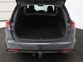 Kia Ceed Kia Ceed 1.6 GDI PHEV ExecutiveLine | Panoramadak |  Stoelventilatie | Trekhaak | Leder | Camera | Adaptive cruise | Keyless | Full LED | Stuur & achterbankverwarming | Carplay | Navigatie - afbeelding nr 13