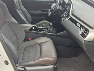 Toyota C-HR Toyota C-HR 1.2 First Edition - afbeelding nr 19