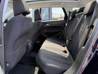 Peugeot 308 Peugeot 308 SW 1.6 BlueHDI Blue Lease Executive Pack Panodak,Camera,Navi,6 Bak,120pk,Pdc V+A,Dealer Onderhouden,Nieuwe Distributie,Apk tot 10-2025 - afbeelding nr 8