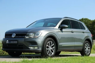 Volkswagen Tiguan Volkswagen Tiguan 1.4 TSI / Stoelverwarming / Navi / ACC / Trekhaak / PDC / Lane Assist / 17