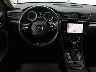 Škoda Superb Skoda Superb 1.4 TSI iV Laurin & Klement | Leder | Trekhaak |  Adaptive cruise | Stoelverwarming | Canton Sound | Navigatie | Memory | Full LED | Keyless | Carplay | PHEV - afbeelding nr 3