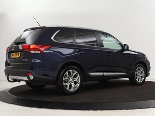 Mitsubishi Outlander Mitsubishi Outlander 2.0 Executive Edition 7-persoons | Automaat |  Full LED | Camera | MirrorLink | Climate control | Cruise control - afbeelding nr 27