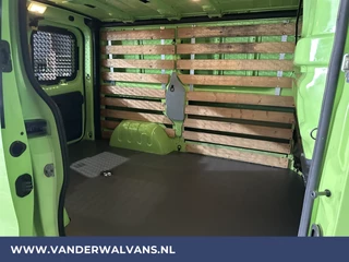 Renault Trafic Renault Trafic 1.6 dCi L1H1 Euro6 Airco | Navigatie | Imperiaal | Cruisecontrol | Trekhaak | Parkeersensoren | Bijrijdersbank - afbeelding nr 11