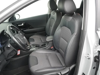 Kia Niro Kia Niro 1.6 GDi Hybrid DynamicLine - Navigatie - Camera - Climate control - Cruise control - Trekhaak - 12 maanden garantie - afbeelding nr 22