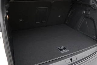 Peugeot 3008 Peugeot 3008 1.6 HYbrid 225 Allure | Stoelverwarming |  Carplay | Adaptive cruise | Full LED | Keyless | Camera | Navigatie | Dodehoek detectie | Half leder - afbeelding nr 11