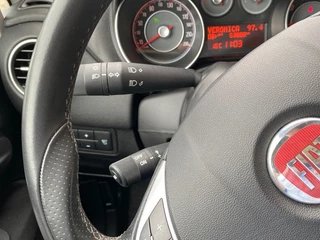 Fiat Punto Fiat Punto 0.9 TWINAIR LOUNGE 102 PK CLIMA CRUISE PDC LMV - afbeelding nr 10