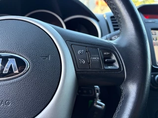 Kia Venga Kia Venga 1.4 CVVT - hoge instap - 1e eigenaar - Dealer onderhouden - airc - afbeelding nr 16