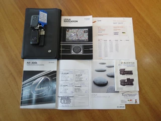 Lexus NX Lexus NX 300h| GROOT SCHERM | APPLE CARPLAY | TREKHAAK | CAMERA | DEALER ONDERHOUDEN | ORIGINEEL NEDERLANDS | - afbeelding nr 35
