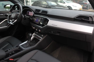 Audi Q3 Audi Q3 Sportback 45 TFSI quattro edition one / Trekhaak / Panoramadak / Camera / Leder / 20'' / Matrix LED / Navigatie / Stoelverwarming / DAB / ACC - afbeelding nr 13