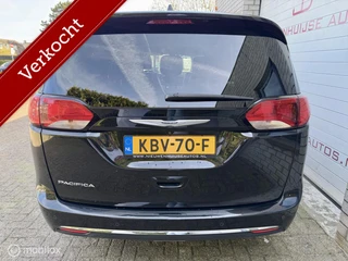Chrysler Pacifica 3.6 V6, 7 pers, leder, navi, 119.394km!