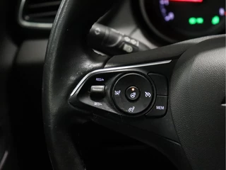 Opel Grandland X [PANORAMADAK, APPLE CARPLAY, ANDROID, VOL LEDER, CAMERA, MEM. SEATS, STUURVERW, STOELVERW V+A, STOELVENTILATIE, NIEUWSTAAT] - afbeelding nr 14