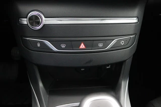 Peugeot 308 Peugeot 308 SW 1.2 PureTech Premium*PANO*ACC*ECC*NAVI* - afbeelding nr 43