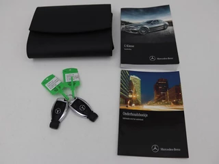 Mercedes-Benz C-Klasse Mercedes-Benz C-klasse 180 AMG | Panoramadak | Leder | Camera |  Navigatie | Climate control | Full LED | Cruise control | Park Assist | Bluetooth - afbeelding nr 12