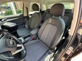 Audi Q3 Airco/Lichtmetalen velgen/Parkeersensoren - afbeelding nr 11
