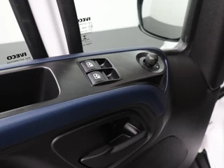 Iveco Daily | Airco | Cruise | 3-Persoons | Betimmering - afbeelding nr 8
