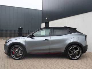 Alfa Romeo Junior Alfa Romeo Junior Veloce 54 kWh 280 PK | Sport Pack | Techno Pack | 20
