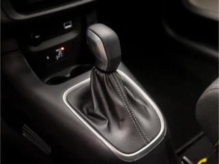 Citroën C3 Automaat (APPLE CARPLAY, GROOT NAVI, CAMERA, STOELVERWARMING, GETINT GLAS, SPORTSTOELEN, CRUISE, LANE ASSIST, NIEUWE APK, NIEUWSTAAT) - afbeelding nr 9