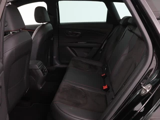 SEAT Leon SEAT Leon 1.5 TSI FR Ultimate Edition Black | Panoramadak |  Stoelverwarming | Adaptive cruise | Beats Audio | Sfeerverlichting | Carplay | Leder/Alcantara | Full LED | Virtual Cockpit | Keyless | Navigatie - afbeelding nr 6