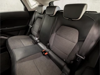 Renault Captur Renault Captur 1.3 TCe 140 Intens 141Pk Automaat (APPLE CARPLAY, GROOT NAVI, VIRTUAL COCKPIT, STOELVERWARMING, SPORTSTOELEN, CAMERA, KEYLESS, CRUISE, NIEUWSTAAT) - afbeelding nr 16