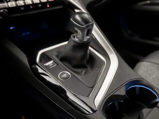 Peugeot 5008 (APPLE CARPLAY, GROOT NAVI, KEYLESS, 360 CAMERA, LEDER, SPORTSTOELEN, GETINT GLAS, TREKHAAK, ELEK ACHTERKLEP, NIEUWE APK, NIEUWSTAAT) - afbeelding nr 10