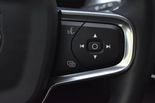 Volvo XC40 Volvo XC40 T2 129pk Aut. Business Pro | Trekhaak | Park Assist | Climate | - afbeelding nr 21