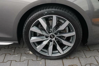 Audi A4 Audi A4 Avant 35 TFSI Business Edition|Leer/Alcantara|Navi|Camera|Stoelverwarming|18