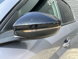 Peugeot 208 Peugeot 208 1.2 PureTech GT Pack AUT. | 1e eigenaar | dealer onderh. | adapt. cruise contr. camera | sportstoelen | apple carplay - afbeelding nr 10