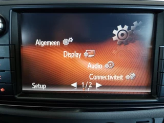 Toyota Yaris Toyota Yaris 1.3 VVT-i Dynamic Bi-Tone - afbeelding nr 45