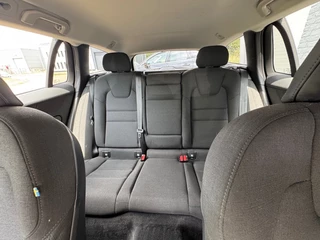 Volvo V60 Volvo V60 2.0 B3 Autom.Momentum Advantage + Camera + Stuurverw. + Lmv 10/2021! - afbeelding nr 18