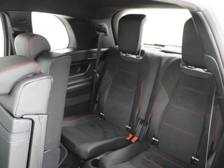Mercedes-Benz GLB Mercedes-Benz GLB-klasse 200 Business Solution AMG 7-persoons | Panoramadak | Trekhaak | Stoelverwarming | Matrix LED | Memory | Keyless | Camera | Navigatie - afbeelding nr 9