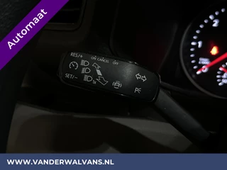 Volkswagen Crafter Volkswagen Crafter 2.0 TDI 141pk Automaat L3H3 L2H2 Euro6 Airco | Camera | Navigatie | 3000kg Trekhaak | Cruisecontrol Chauffeursstoel, Parkeersensoren, Stoelverwarming, Bijrijdersbank - afbeelding nr 7