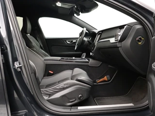Volvo V60 Volvo V60 T8 PLUG-IN HYBRID AWD R-DESIGN HARMAN KARDON CAMERA DAB+ - afbeelding nr 11