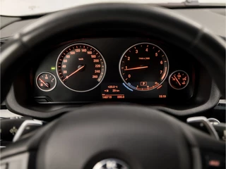 BMW X4 BMW X4 xDrive20i M Sport High Executive 184Pk Automaat (NAVIGATIE, M PAKKET, HARMAN/KARDON, GETINT GLAS, LEDEREN SPORTSTOELEN, STOELVERWARMING, XENON, PARKEERSENSOREN, ZWART HEMEL, NIEUWSTAAT) - afbeelding nr 22