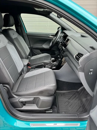 Volkswagen T-Cross Volkswagen T-Cross 1.5 TSI R-line DSG/Virtual/CarPlay/LED/18Inch/Stoelverw/Garantie/Climate - afbeelding nr 18