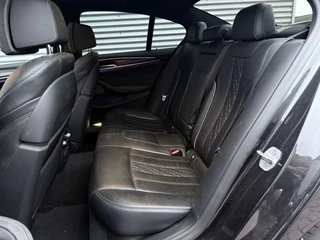 BMW 5 Serie BMW 5-serie 530e xDrive High Executive M Sport Schuifdak HUD Trekhaak Soft-Close Laser LED Harman Kardon Active Cruise Control Nappa Leder - afbeelding nr 7
