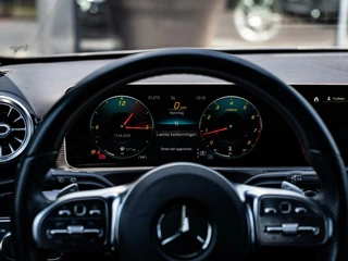 Mercedes-Benz A-Klasse Mercedes A-klasse A200 AMG|PANO|BURMESTER|CAMERA|18'|CARPLAY - afbeelding nr 32