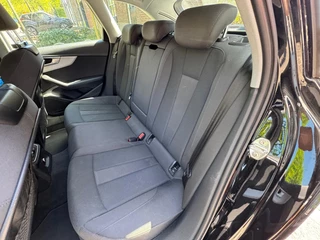 Audi A4 Airco/Automaat/Lichtmetalen velgen/Parkeersensoren - afbeelding nr 33